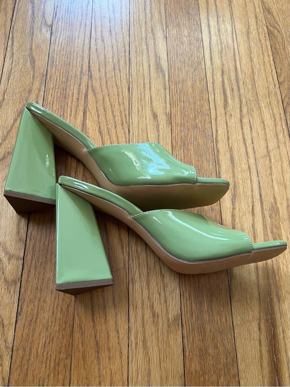 Journee Collection Kammali Tru Comfort Foam Open Square Toe Block Heel - Picture 2 of 7
